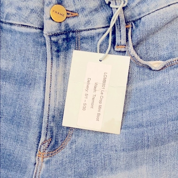 ✨💕Frame Denim Le Crop Mini Boot In Tremont Wash🥰 - Picture 4 of 8